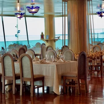 Restaurantes Club Naval