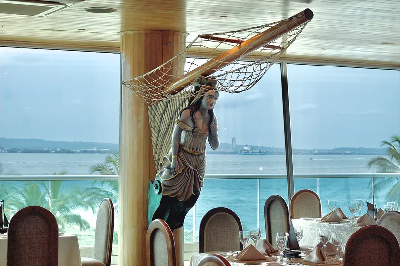 Restaurantes Club Naval